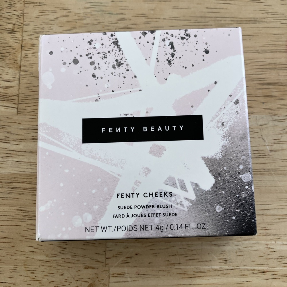 Fenty Cheeks Suede Powder Blush ~ 11 BUBBLEBANDS ~ 4g / 0.14 fl oz / Full Size - Picture 2 of 4